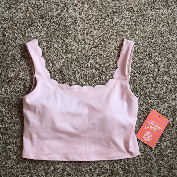 kortni jeane scalloped top
